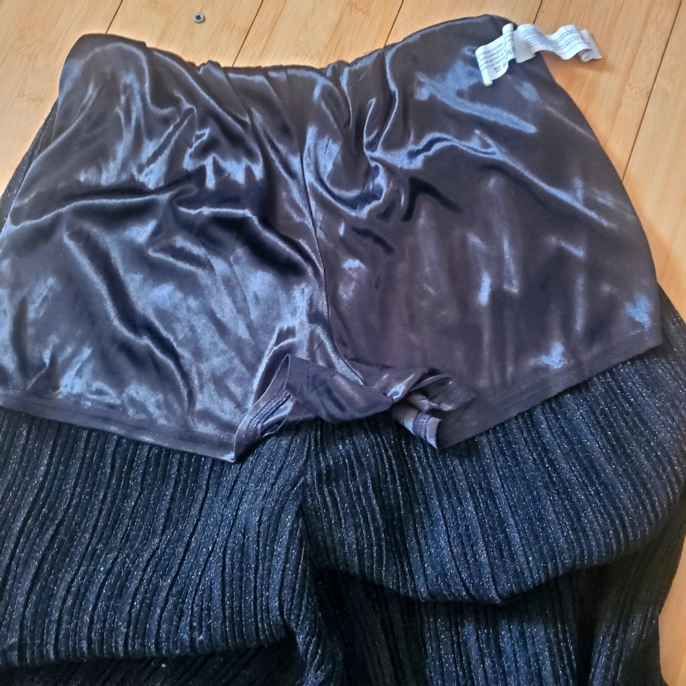 J.O.A. Black Wide-Leg Pants Size Medium - Picture 10 of 10